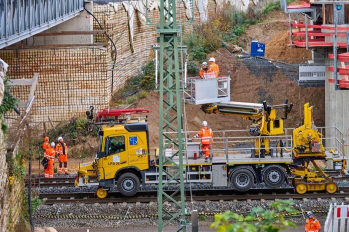 Ausbaustrecke Hanau–Gelnhausen: Vorbereitende Arbeiten für den viergleisigen Ausbau in Hailer und Meerholz sowie Nachtarbeiten im Januar imBereich Gelnhausen-Mitte
