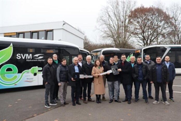 Drei neue E-Busse für den Stadtverkehr Maintal