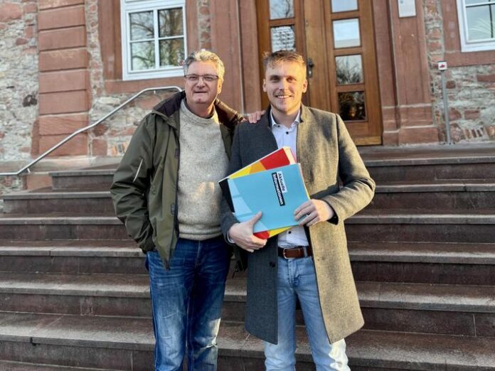 Gibbe reicht Wahlunterlagen ein