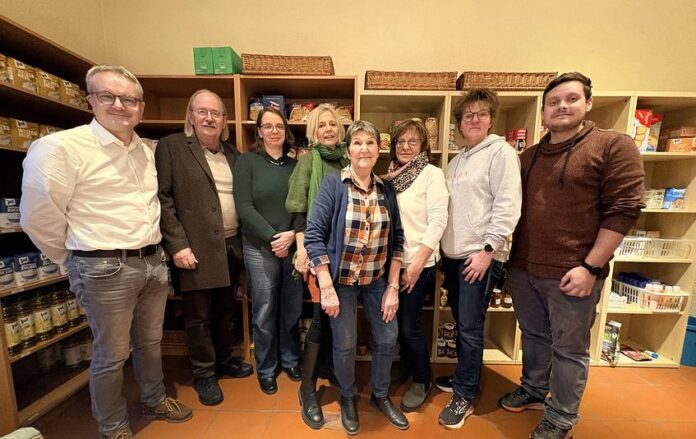 Bruchköbeler Kooperation übergibt 1.320 Euro Spende an die Essensbank Niederissigheim - Großes Dankeschön an alle Ehrenamtlichen