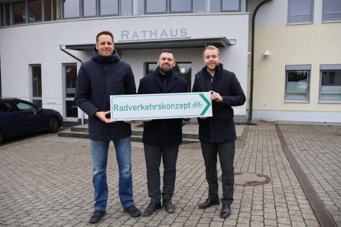 Attraktive Anbindung an Fernradweg R2 lockt zahlreiche Radlerinnen und Radler