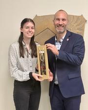 25 12 IHK Absolventen1.jpeg 9f5594328f022dab94a5b49c987854c7