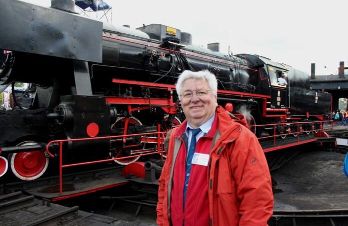 Mit Bahn, Schiff und Bus durch Europa Anton Hofmann beendet nach über 20 Jahren seine ehrenamtlicher Reisebegleitertätigkeit