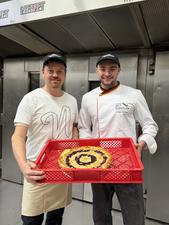 Appels Praktikumsreihe Kneten Backen Cafe MdL Appel links mit P 0c13cc0d2af9817c456389e02ebac3ef