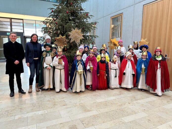 Sternsinger besuchen das Stadthaus