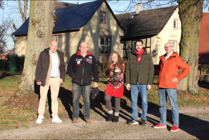 Auf eine Waffel: Die Kandidaten der SPD für den Ortsbeirat Heldenbergen laden ein
