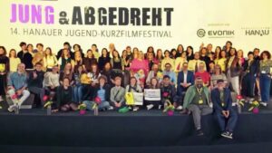 000 gruppenfoto 777ad8b7569e1ac9c1792d563d788ba1 mkk 950x534