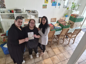 169 aqa projektgruppe bei spendenabgabe diagnosegruppe 651431e31f1a6193dccd1de36d0aa14e mkk