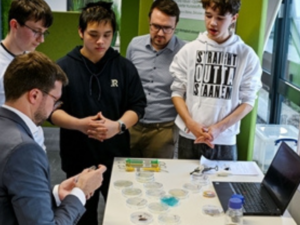 2 424c2c81c0ea87f62c8e191496656be3 mkk