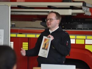 313520v 4e95329b25aef34f4347e1215ce22858 mkk