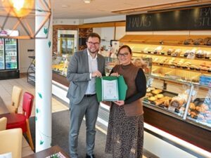 313563v 19804a4219a2e4dcc52c767d764fe89d mkk