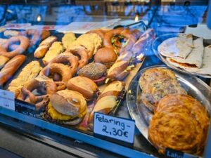 313564v 8aab2390b14e9cca2ca44d36f7439f07 mkk