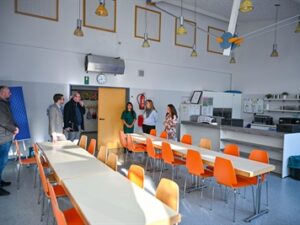 313860v 03ab327de409f0a307592c2e214ac25c mkk