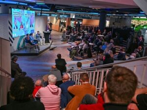 315352v 74c5ea61ca93d1338145a5079b2c1368 mkk