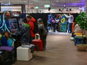 317356v 2701dc881345057f16d22eb777b28f7a mkk