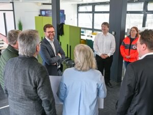 317374v 2f9a1dae2e2493dd8b8c82d492ad2851 mkk