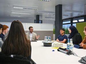 317415v 3ccbc11719eeec83062d70ee605ce814 mkk