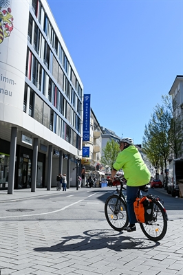 317815v dacbef7bc7959276dd10904583aeed5b