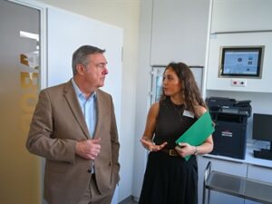 317983v 13ebea71175655104115026a91b00a45 mkk