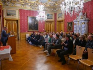 318376v 50acdea3b5d0e5c6c878384834e8c738 mkk