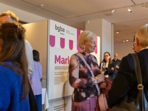 318578v be152d53ed206eb0196c4c1d3af2273a mkk