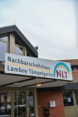 318692v f8264a3afd0e04483363247582cd151d