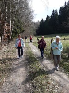 a seniorenbeirat fahrt hosenfeld 2 dbcacbd2dfe45cf4c1ecfd06852863e4 mkk 300x225 rotated